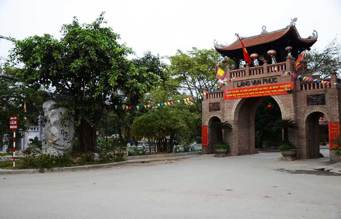 craft village in hanoi silk village